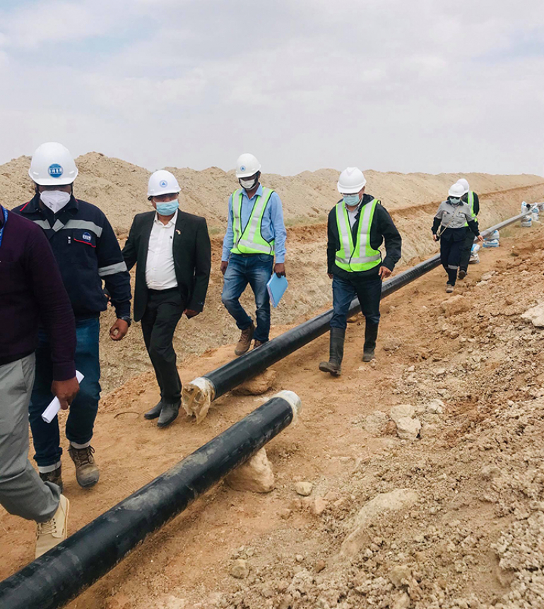 Газрын тос боловсруулах үйлдвэрийн 11 байгууламжийн суурийн цутгалтын ажлууд хийгдэж байна
