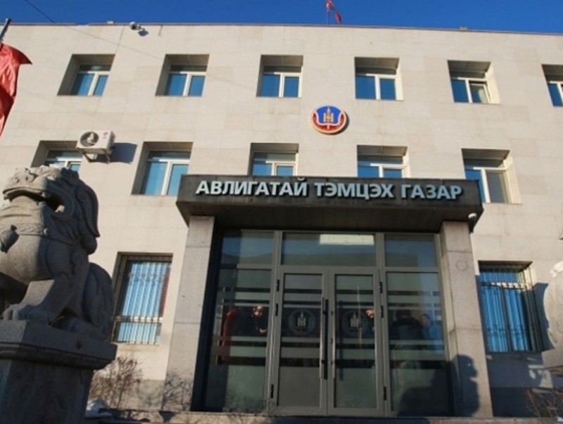 АТГ: УИХ-ын гишүүн Д.Амарбаясгалангийн өмгөөлөгчид прокурорын дуудан ирүүлэх мэдэгдэх хуудсыг хүргүүлээд байна
