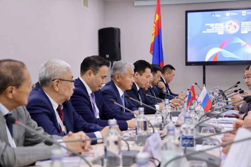 Монгол Улс, ОХУ-ын Шадар сайд нар бүс нутгийн хамтын ажиллагааг өргөжүүлэх, төслүүдийг эрчимжүүлэх талаар санал нэгдлээ