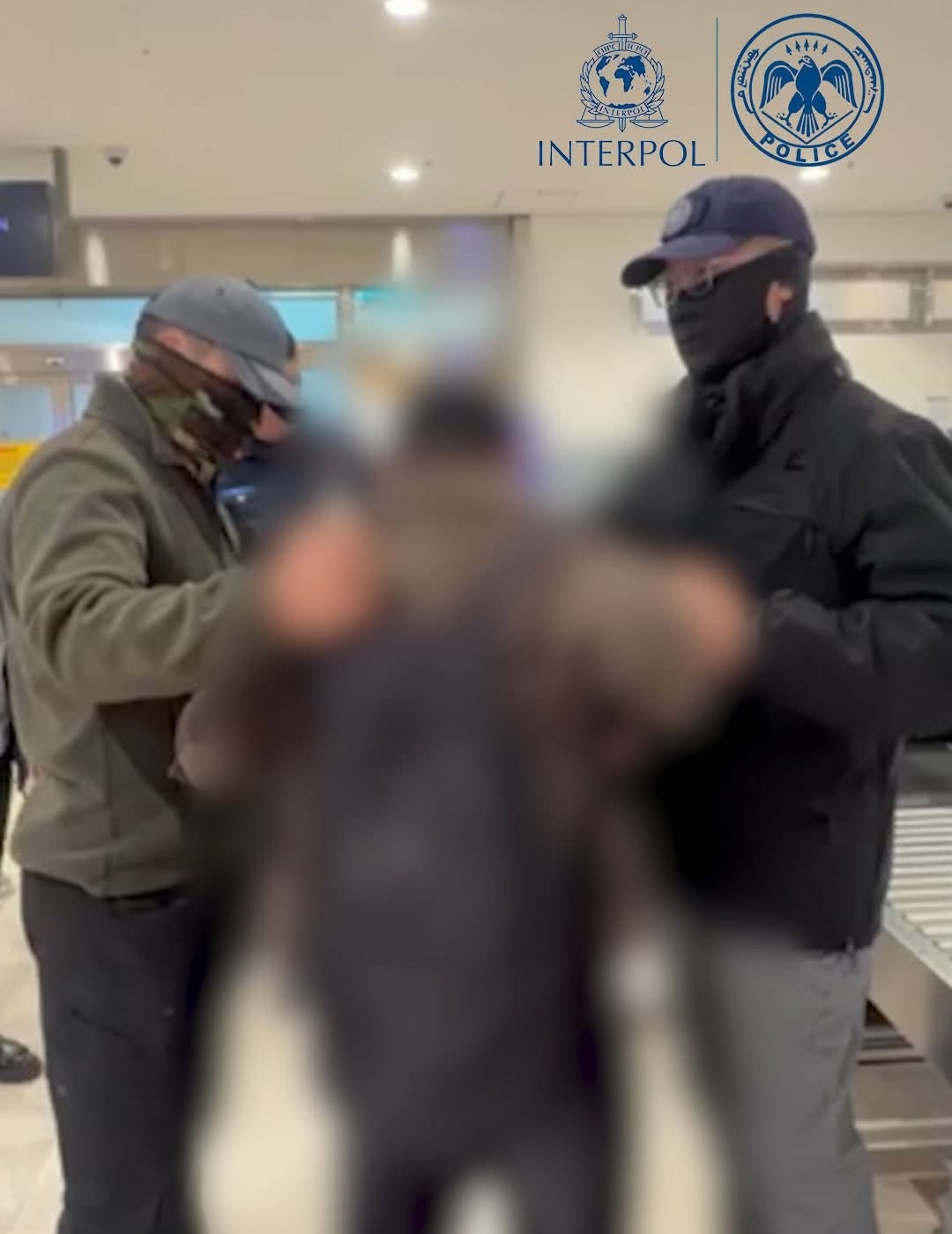Бага насны хүүхдүүдэд садар самуун сурталчилж, бэлгийн харилцаанд орохыг санал  болгож байсан этгээдийг БНСУ-аас баривчлан авчирчээ