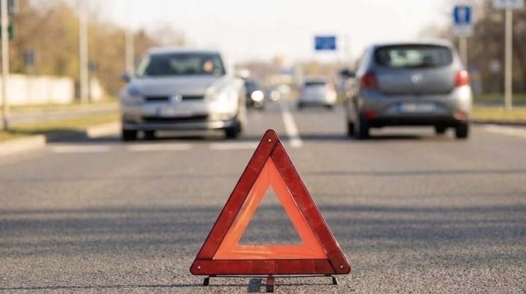 Гарцгүй газраар зам хөндлөн гарч байсан 10 настай явган зорчигчийг мөргөж, гэмтээжээ
