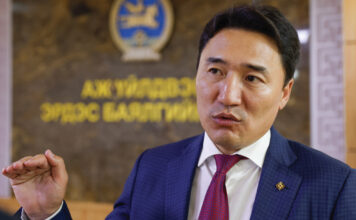 Г.Дамдинням: Баялагийн үндсэрхэг үзэл хаа хүрч баларч болдог гэдгийг харж тунгаацгаавал…